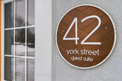 42 York Street, Prince Edward County, On K0k 2t0