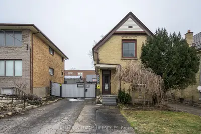 Detached in London East