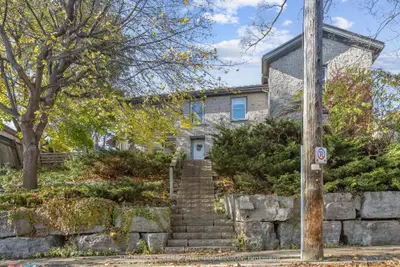 16 Ramore Street 1, Cambridge, On N1s 2p7