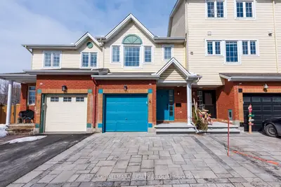 201 Station Boulevard 4, Alta Vista and Area, ON K1G 6N8