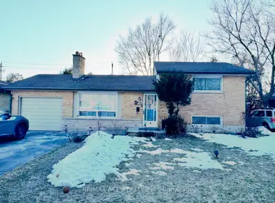 1235 Toukay Crescent, London East, ON N5V 2X8