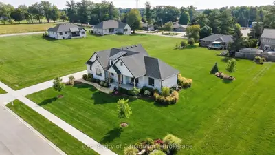 65 Meadowlands Drive, Norwich, On N0j 1r0