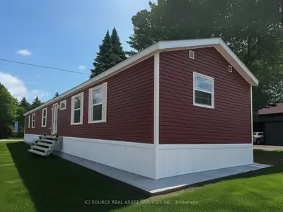 8250 County Rd 17 305, Clarence-Rockland, ON K4K 1K7