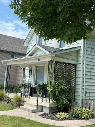 9 Beech Street, Port Colborne, On L3k 3n7
