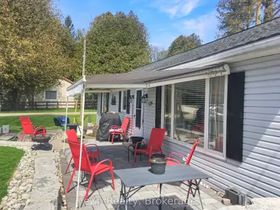 129 Lake Rosalind Road 1, Brockton, On N4n 3b9
