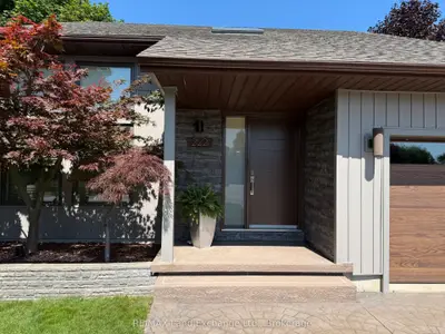 222 Penetangore Row, Kincardine, On N2z 2p6