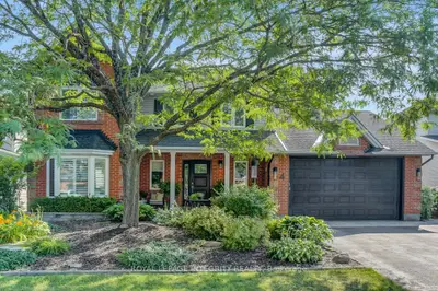 4 Heritage Grove Crescent, Stittsville - Munster - Richmond, ON K2S 1R2
