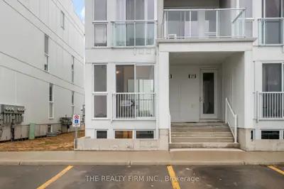234 Edgevalley Road 25, London East, On N5v 0e4