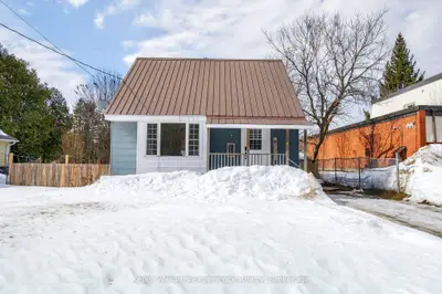 14 Aubrey Street, Bracebridge, ON P1L 1L9