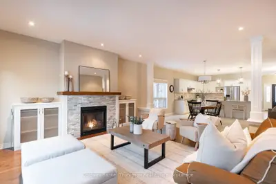 32 Prestwick Drive, Huntsville, On P1h 0c2