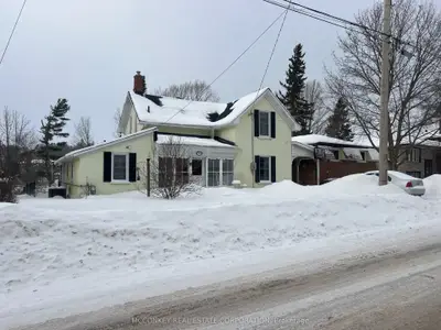 28 Queen Street, Asphodel-norwood, On K0l 2v0
