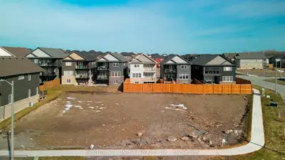87 York Drive, Peterborough, On K9k 0h6