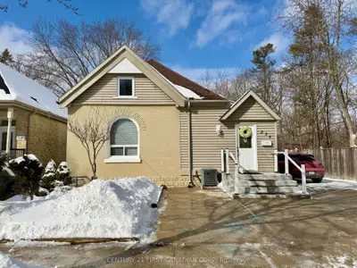 236 Raymond Avenue, London East, On N6a 2n1