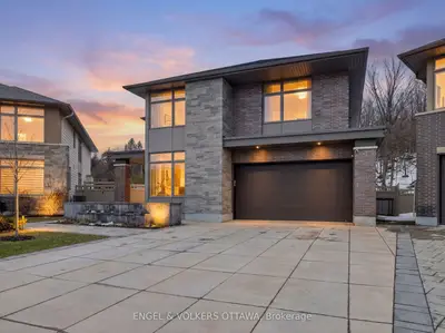 157 Avro Circle, Manor Park - Cardinal Glen and Area, ON K1K 4K7