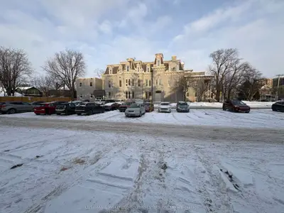 602 Queens Avenue, London East, ON N6B 1Y8