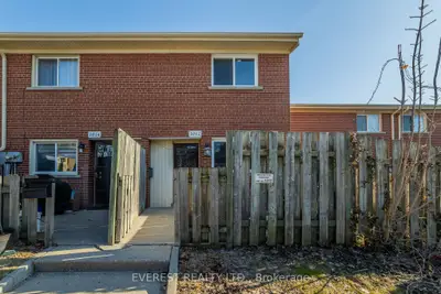 1012 Kipps Lane 12, London East, ON N5Y 4S5