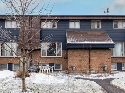 1316 Greenbank Road 54, Parkway Park - Queensway Terrace S and Area, ON K2H 8X6