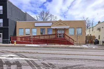 40 Lindsay Street S, Kawartha Lakes, ON K9V 2L8