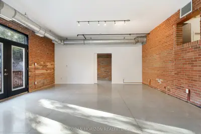 85 Spruce Street 206, Cambridge, ON N1R 4K4