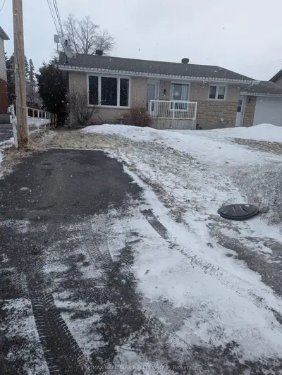 871 St Jacques Street 2, Clarence-Rockland, ON K4K 1C1