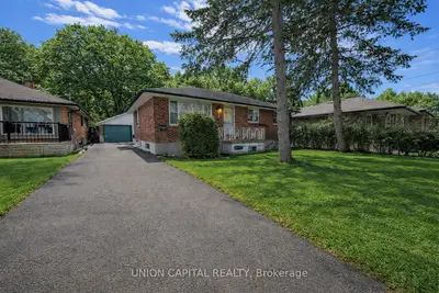 57 Langarth Street W, London South, ON N6J 1P3