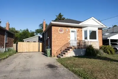 209 East 32nd Street 1, Hamilton, ON L8V 3S3