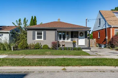 12 Wade Avenue, Brantford, ON N3T 1W8