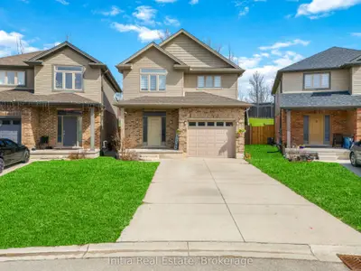 25 Queensway Drive, Strathroy-caradoc, On N7g 4m2