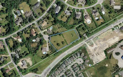 7 Wood Aster Bay , Bells Corners and South to Fallowfield, ON K2R 1B3
