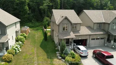 8 Spalding Crescent, Huntsville, On P1h 1c9