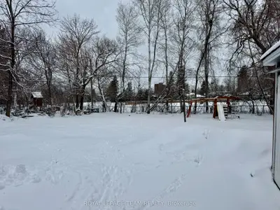 1297 Kitchener Avenue, Hunt Club - South Keys And Area, On K1v 6w3
