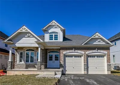 1177 Green Acres Drive, Fort Erie, ON L2A 0C9