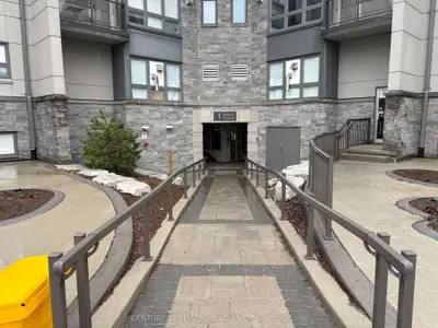 1 Jacksway Crescent 114, London North, ON N5X 3T5