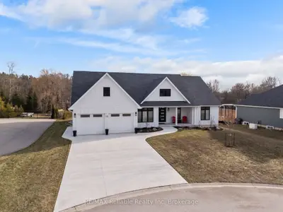 18 Fawn Creek Lane, Bluewater, On N0m 1g0