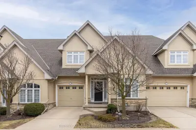 8142 Costabile Drive 13, Niagara Falls, On L2h 3m3