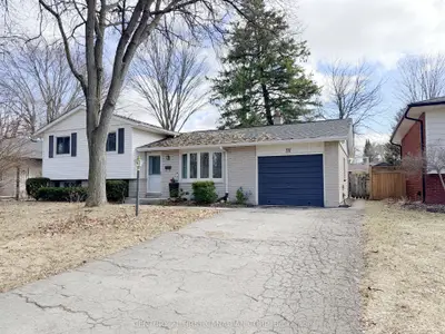 711 Algoma Avenue Lower Level, London North, ON N5X 1W4