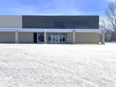 390 Lakeshore Drive, North Bay, On P1a 2c7