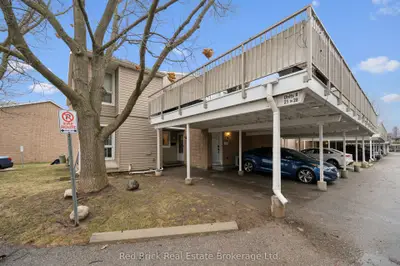 65 Glamis Road 22, Cambridge, ON N1R 6W4