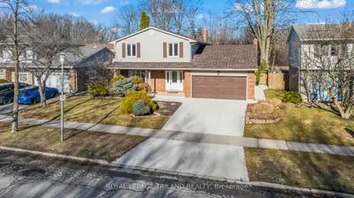808 Farnham Road, London South, ON N6K 1R7