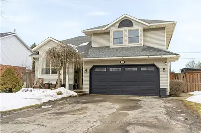 113 Edward Court, West Lincoln, ON L0R 2A0