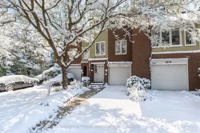 1916 Russell Road, Elmvale Acres and Area, ON K1G 1L6