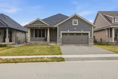 43 Lowrie Crescent, Tillsonburg, ON N4G 0H5