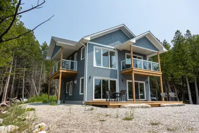 277 Eagle Road, Northern Bruce Peninsula, On N0h 2r0