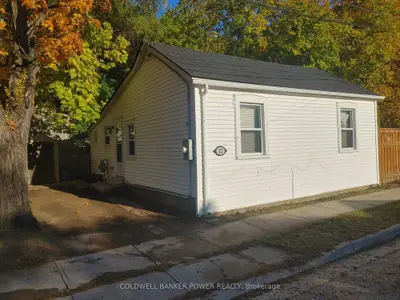 12 MILES Street, London East, ON N5Y 2T6