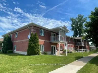 236 Margaret Avenue 8, Chatham-Kent, ON M8A 2A1