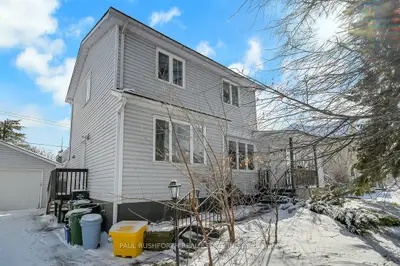 56 Lotta Avenue B, Meadowlands - Crestview And Area, On K2g 2b5