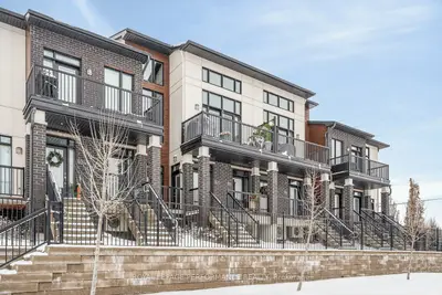 820 Ralph Hennessy Ave Avenue, Blossom Park - Airport And Area, On K1x 0e4