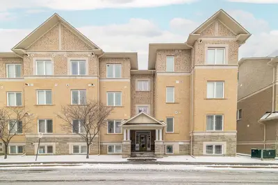 304 Paseo Private 4, South of Baseline to Knoxdale, ON K2G 4N8