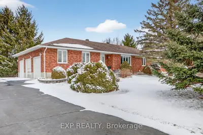 2673 Yorks Corners Road, Greely - Metcalfe - Osgoode - Vernon and Area, ON K0A 2P0
