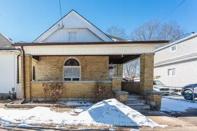 93 Dillabough Street, London East, ON N5Z 2B9